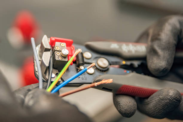 Best Electrician for Home Renovation  in Harrisburg, IL
